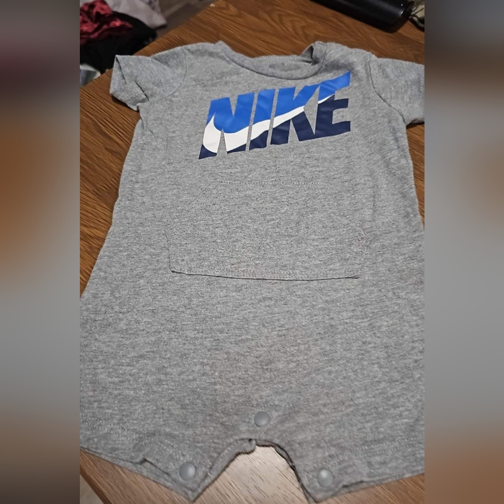 Nike romper